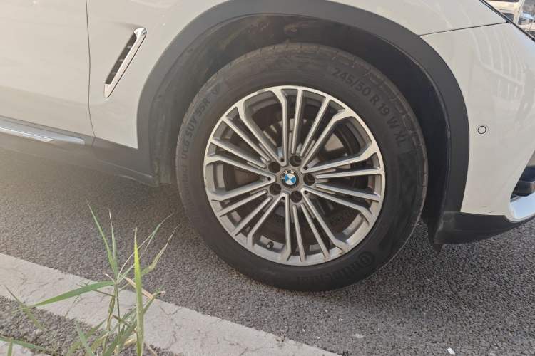 Used BMW X3 2018 xDrive28i Luxury Package China VI Emission Standard Right Front Wheel Hub