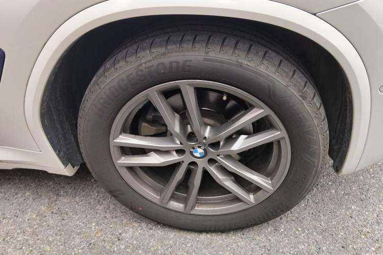 Used BMW X3 2018 xDrive30i Luxury Edition M Sport Package China VI Right Front Wheel Hub