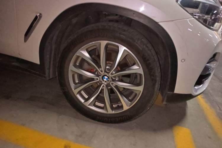 Used BMW X3 2018 xDrive25i Luxury Package China VI Emission Standard Right Front Wheel Hub