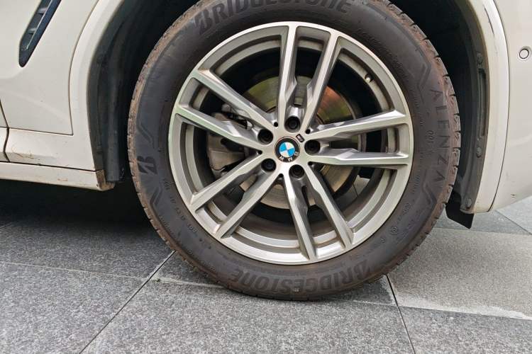 Used BMW X3 2018 xDrive25i M Sport Package China V Right Front Wheel Hub