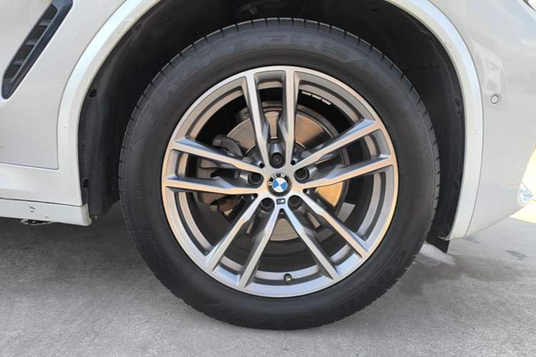 Used BMW X3 2018 xDrive25i M Sport Package China VI Right Front Wheel Hub