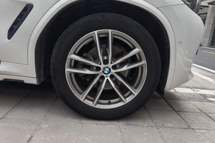 Used BMW X3 2018 xDrive28i M Sport Package China V Emission Standard Right Front Wheel Hub