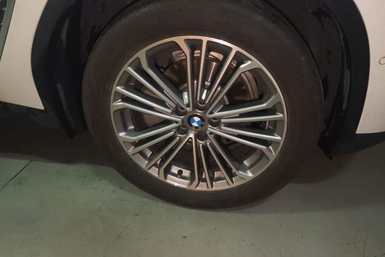 Used BMW X3 2018 xDrive28i Luxury Package China VI Emission Standard Right Front Wheel Hub