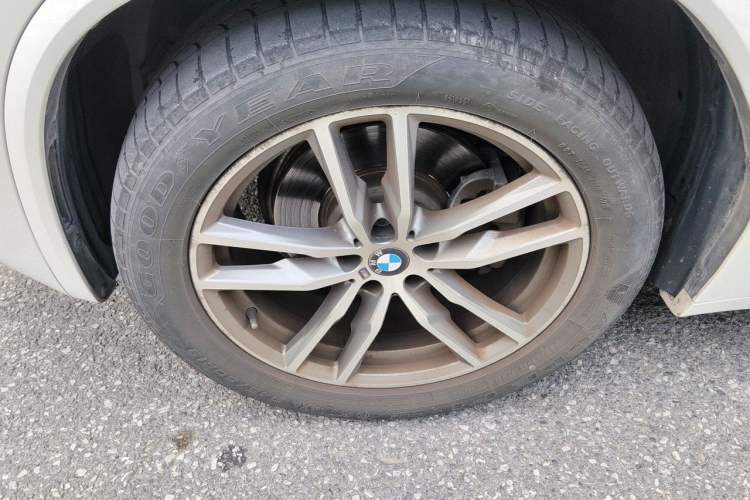 Used BMW X3 2018 xDrive25i M Sport Package China V Right Front Wheel Hub