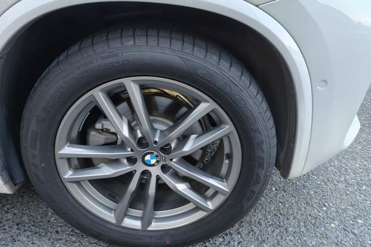 Used BMW X3 2018 xDrive28i M Sport Package China V Emission Standard Right Front Wheel Hub