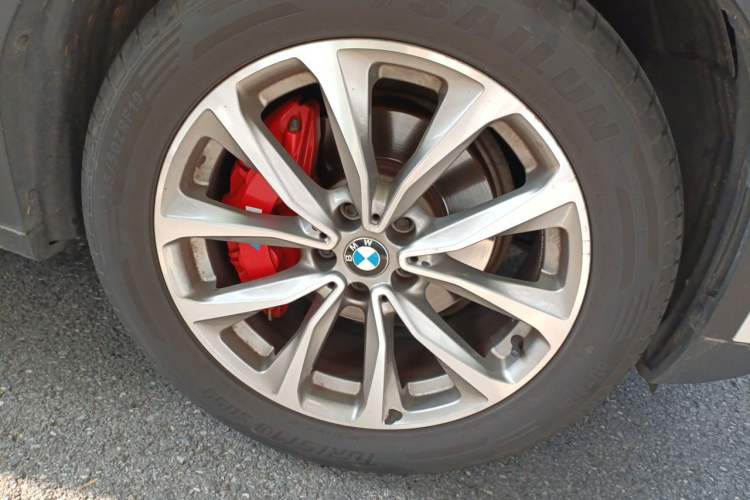 Used BMW X3 2018 xDrive25i Luxury Package China VI Emission Standard Right Front Wheel Hub