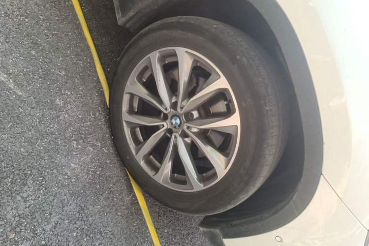 Used BMW X3 2018 xDrive25i Luxury Package China VI Emission Standard Right Front Wheel Hub
