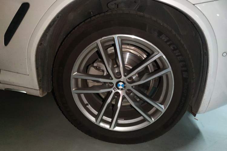 Used BMW X3 2018 xDrive30i Luxury Edition M Sport Package China VI Right Front Wheel Hub