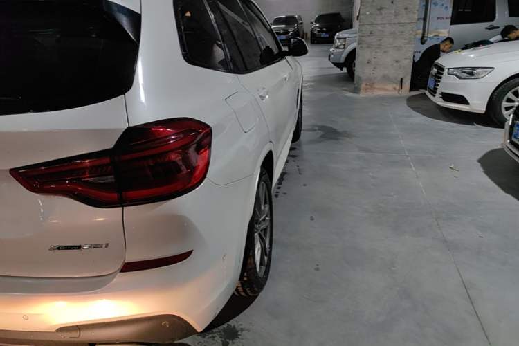 Used BMW X3 2018 xDrive25i M Sport Package China VI Right Rear Taillight