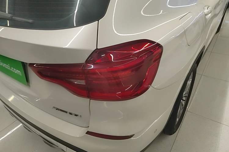 Used BMW X3 2018 xDrive25i Luxury Package China VI Emission Standard Right Rear Taillight