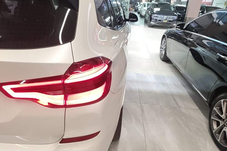 Used BMW X3 2018 xDrive28i M Sport Package China VI Right Rear Taillight