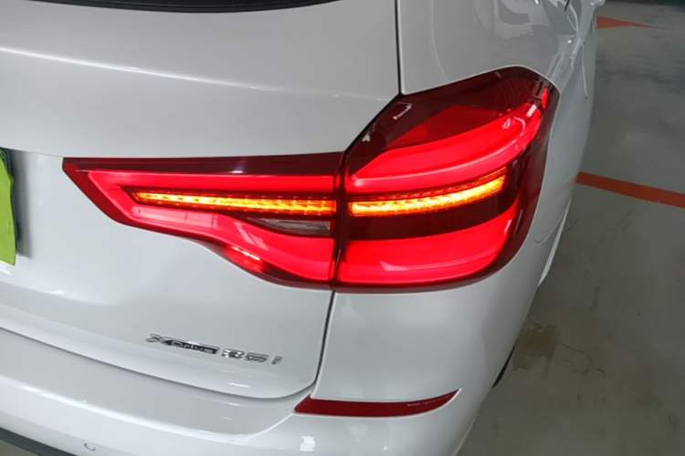 Used BMW X3 2018 xDrive25i M Sport Package China VI Right Rear Taillight