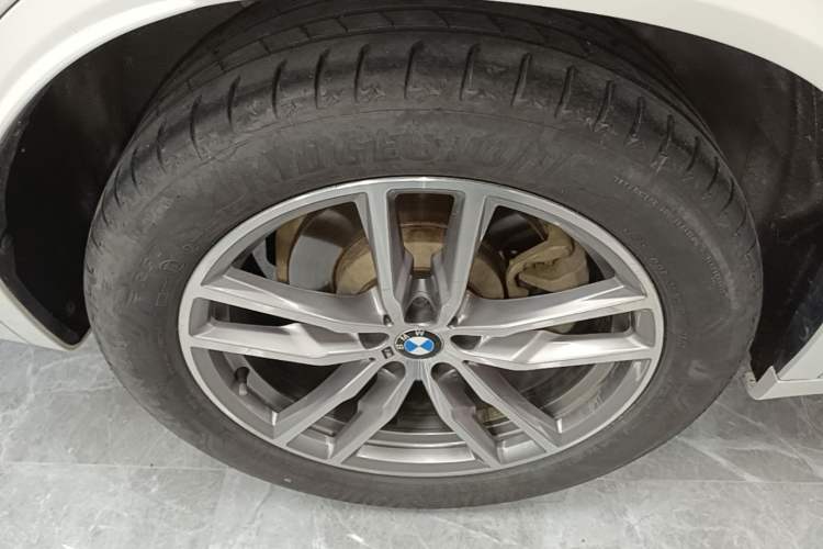 Used BMW X3 2018 xDrive28i M Sport Package China VI Right Rear Wheel Hub
