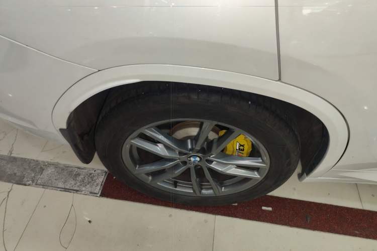 Used BMW X3 2018 xDrive28i M Sport Package China VI Right Rear Wheel Hub