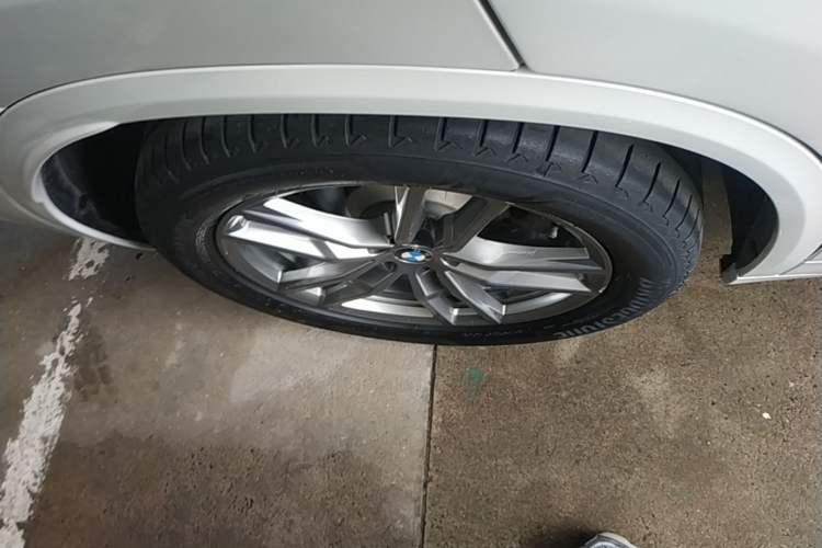 Used BMW X3 2018 xDrive25i M Sport Package China VI Right Rear Wheel Hub