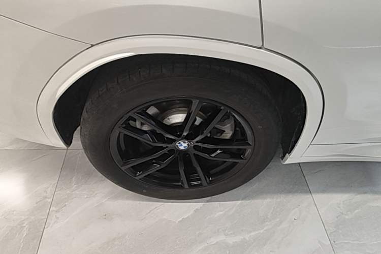 Used BMW X3 2018 xDrive28i M Sport Package China VI Right Rear Wheel Hub