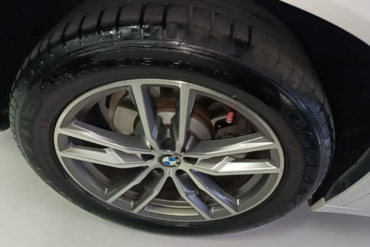 Used BMW X3 2018 xDrive25i M Sport Package China VI Right Rear Wheel Hub