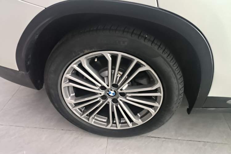 Used BMW X3 2018 xDrive28i Luxury Package China VI Emission Standard Right Rear Wheel Hub