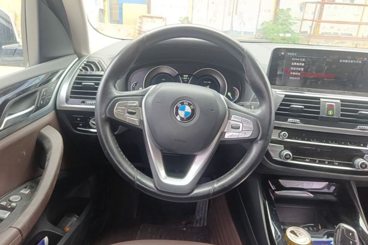 Used BMW X3 2018 xDrive25i Luxury Package China VI Emission Standard Steering Wheel