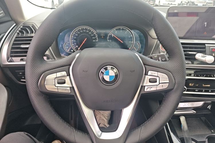 Used BMW X3 2018 xDrive25i Luxury Package China V Steering Wheel