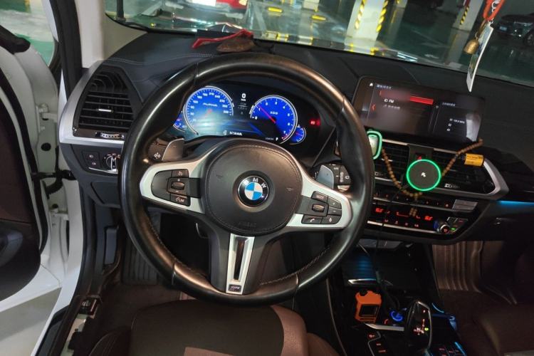 Used BMW X3 2018 xDrive28i Luxury Package China VI Emission Standard Steering Wheel