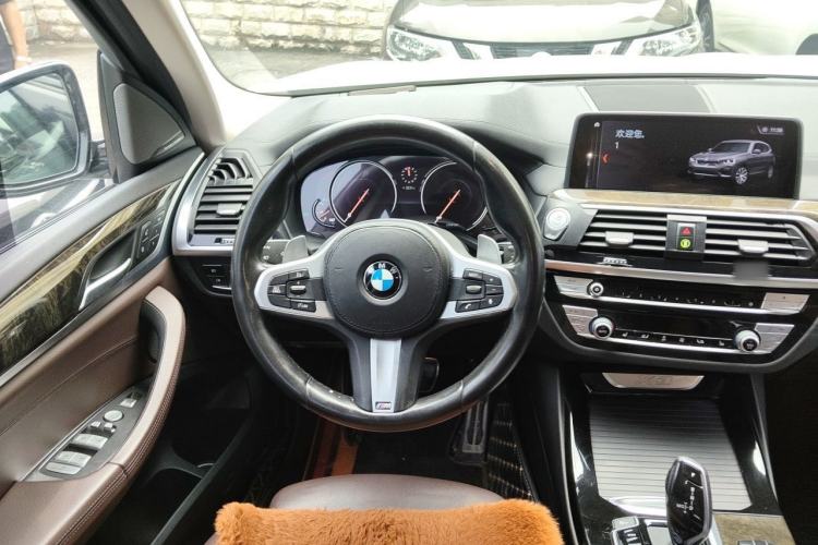 Used BMW X3 2018 xDrive30i Luxury Edition M Sport Package China VI Steering Wheel
