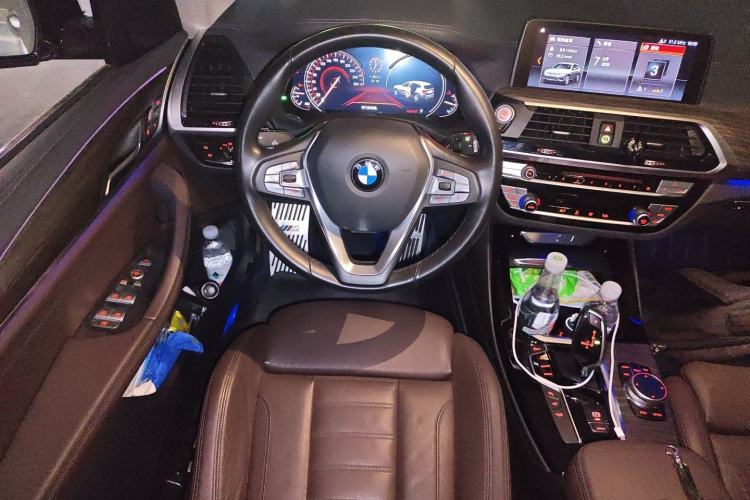 Used BMW X3 2018 xDrive28i Luxury Package China VI Emission Standard Steering Wheel
