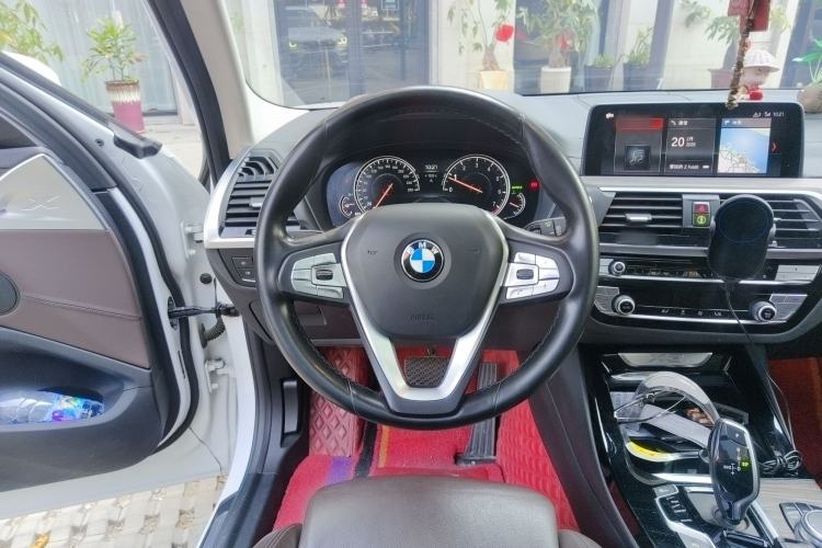 Used BMW X3 2018 xDrive28i Luxury Package China VI Emission Standard Steering Wheel