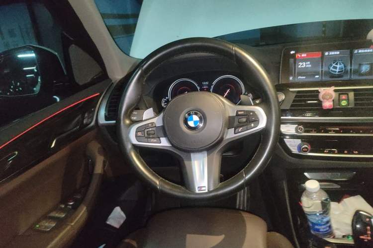 Used BMW X3 2018 xDrive30i Luxury Edition M Sport Package China VI Steering Wheel