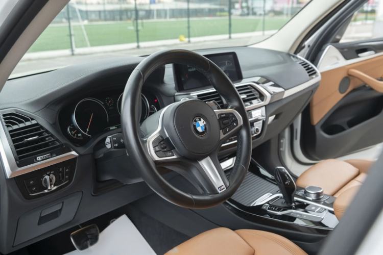 Used BMW X3 2018 xDrive30i Luxury Edition M Sport Package China VI Steering Wheel