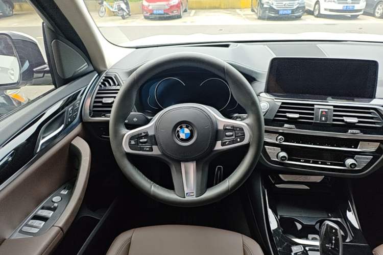 Used BMW X3 2018 xDrive25i M Sport Package China V Steering Wheel