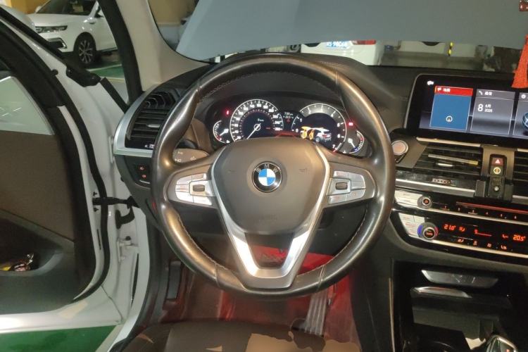 Used BMW X3 2018 xDrive25i Luxury Package China V Steering Wheel