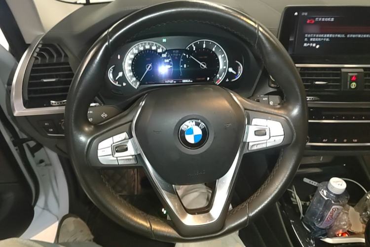 Used BMW X3 2018 xDrive25i Luxury Package China VI Emission Standard Steering Wheel