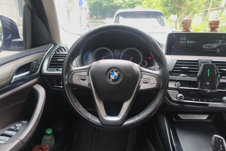 Used BMW X3 2018 xDrive28i Luxury Package China VI Emission Standard Steering Wheel