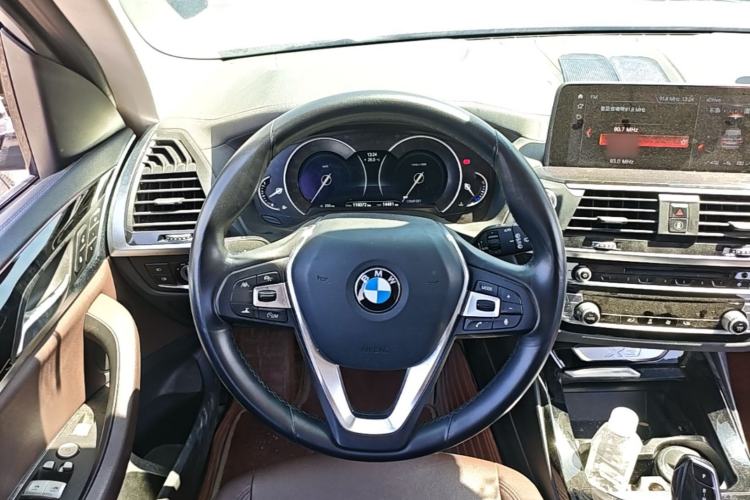 Used BMW X3 2018 xDrive25i Luxury Package China VI Emission Standard Steering Wheel