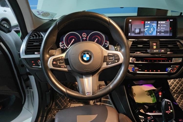 Used BMW X3 2018 xDrive28i Luxury Package China VI Emission Standard Steering Wheel