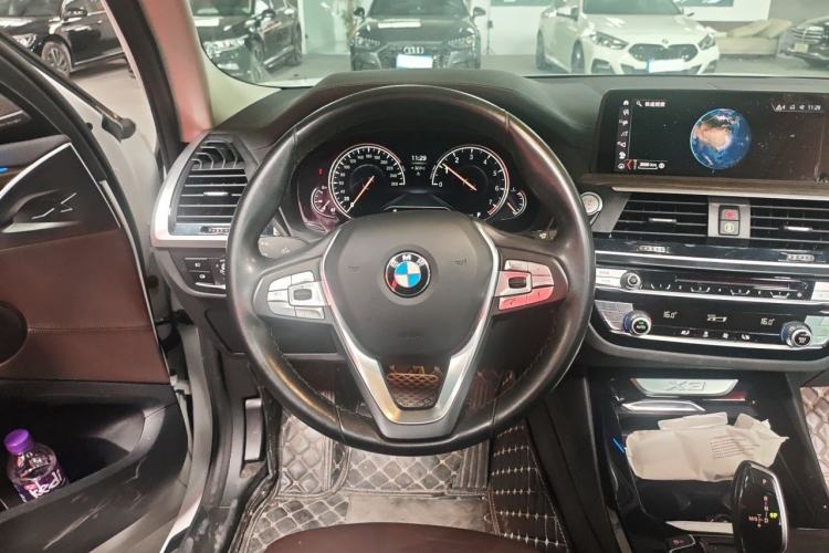 Used BMW X3 2018 xDrive28i Luxury Package China VI Emission Standard Steering Wheel