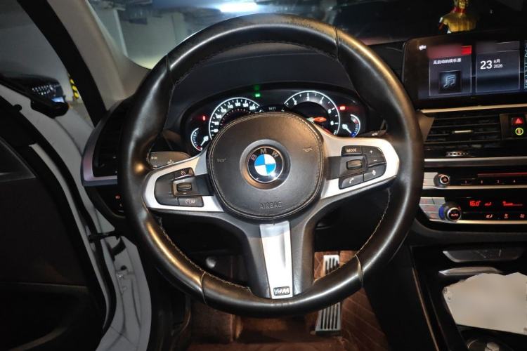 Used BMW X3 2018 xDrive25i M Sport Package China VI Steering Wheel