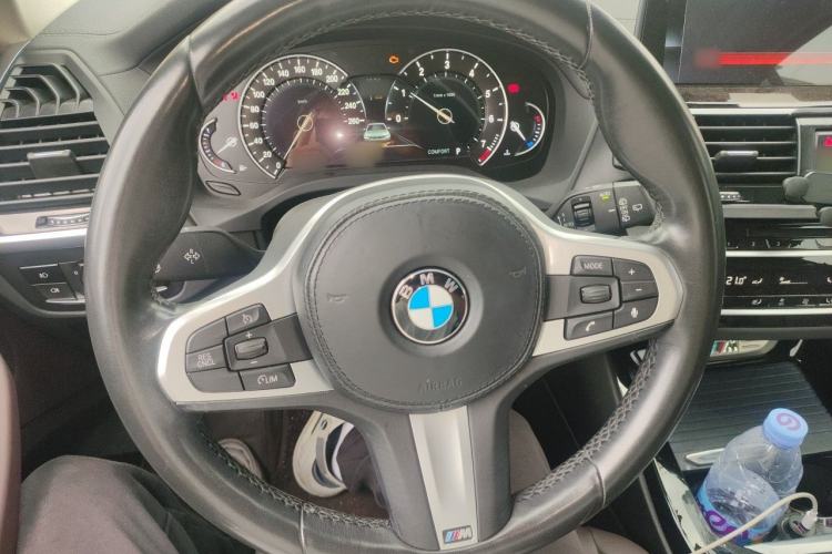 Used BMW X3 2018 xDrive25i M Sport Package China VI Steering Wheel