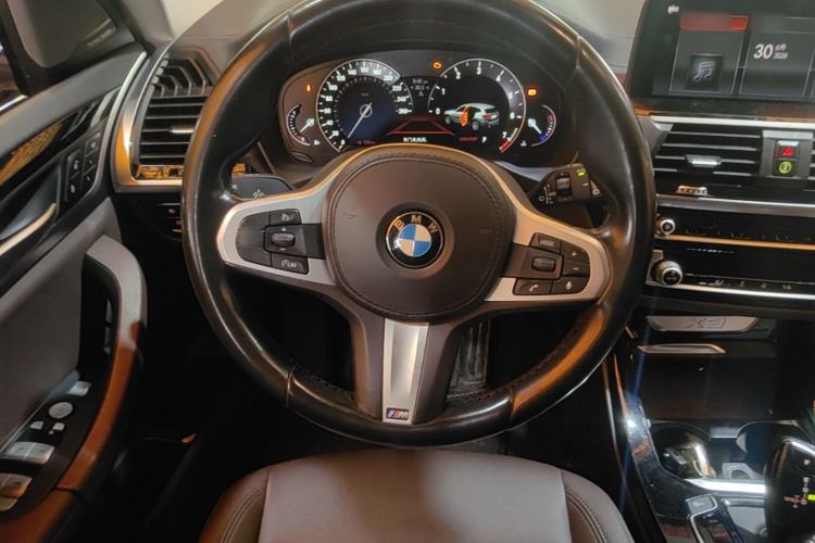 Used BMW X3 2018 xDrive25i M Sport Package China VI Steering Wheel