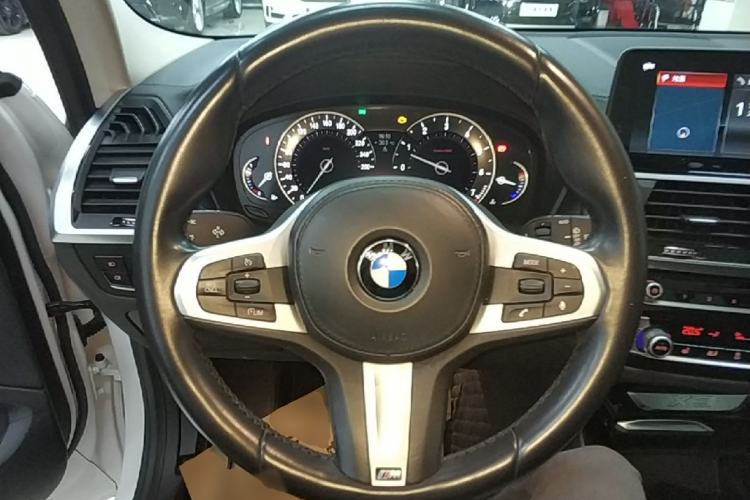 Used BMW X3 2018 xDrive25i M Sport Package China V Steering Wheel