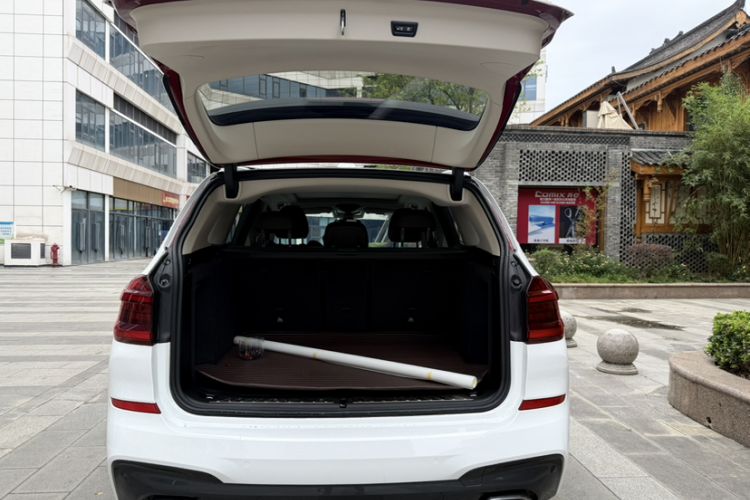 Used BMW X3 2018 xDrive28i M Sport Package China VI Trunk
