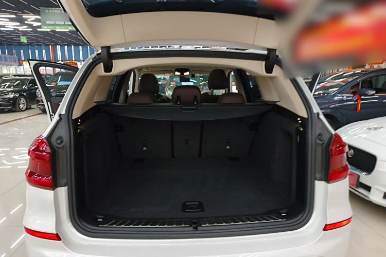 Used BMW X3 2018 xDrive28i Luxury Package China VI Emission Standard Trunk