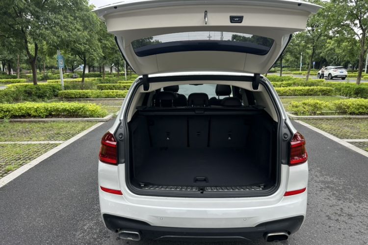Used BMW X3 2018 xDrive28i M Sport Package China VI Trunk
