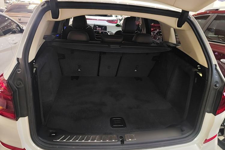 Used BMW X3 2018 xDrive30i Luxury Edition M Sport Package China VI Trunk