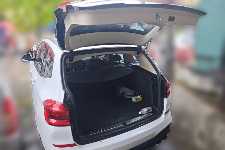 Used BMW X3 2018 xDrive28i M Sport Package China VI Trunk