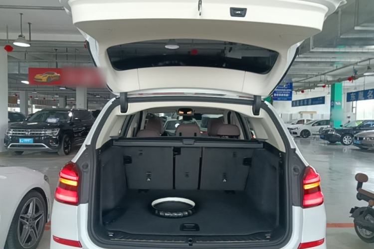 Used BMW X3 2018 xDrive25i M Sport Package China VI Trunk