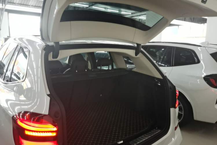 Used BMW X3 2018 xDrive25i M Sport Package China V Trunk