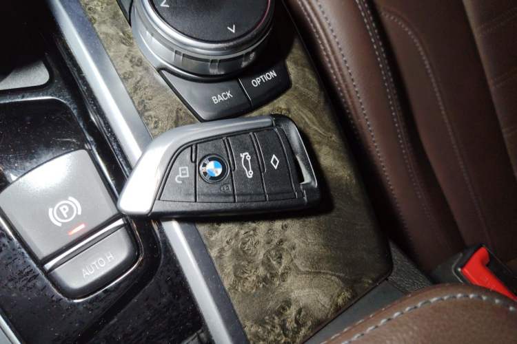 Used BMW X3 2018 xDrive30i Luxury Model M Sport Package China V Vehicle Key