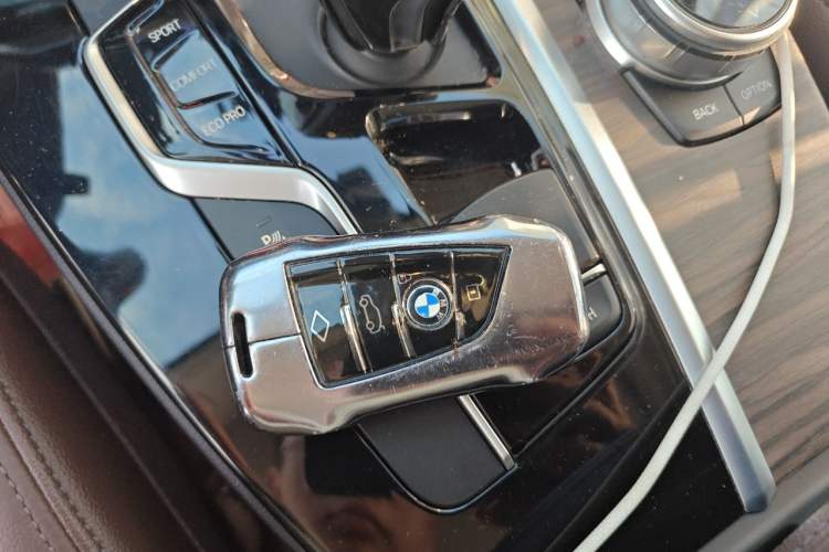 Used BMW X3 2018 xDrive28i Luxury Package China VI Emission Standard Vehicle Key
